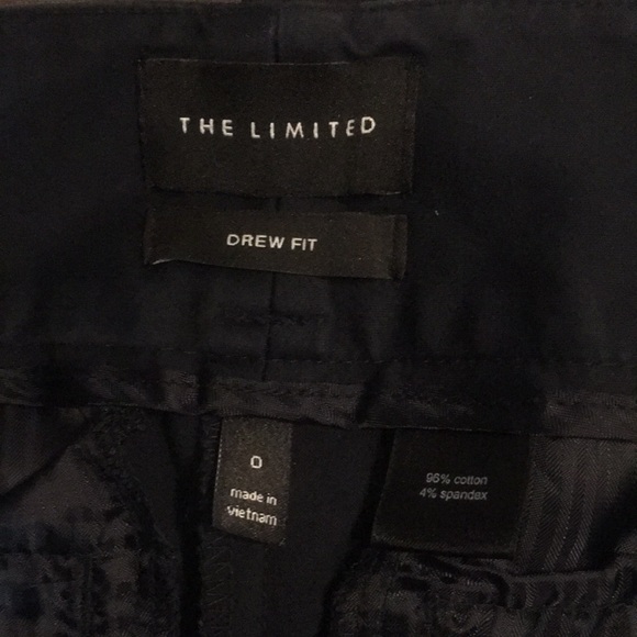 2/$12 The Limited Drew Fit Black Capri Size 0 - Picture 6 of 6